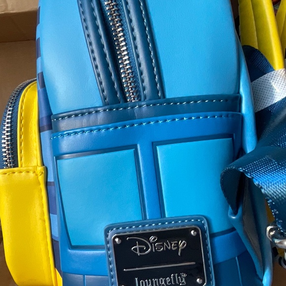 Disneys Oliver and company loungefly - Picture 2 of 3